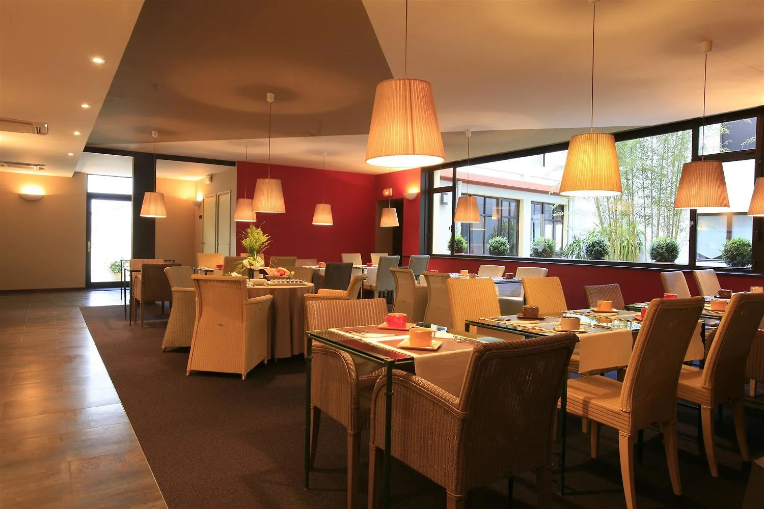 Best Western Plus Hotel Kregenn Quimper 4*,